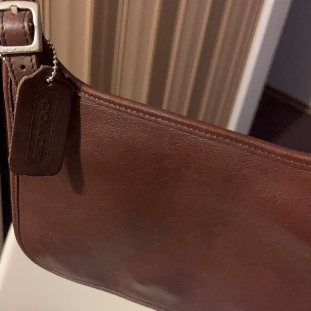 Vintage Coach crossbody bag Good condition.